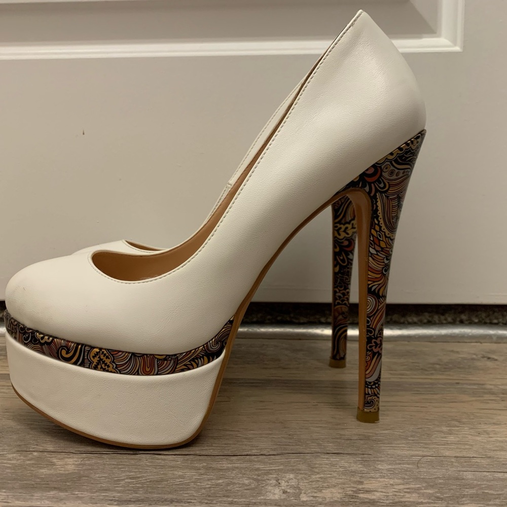 Onlymaker brand, platform stiletto heel, size 10 US.